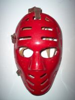 Dave Kelly's 2nd goalie mask, made by Corkey Stickell, front shot