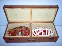 Dave Kelly goalie mask box, image #2